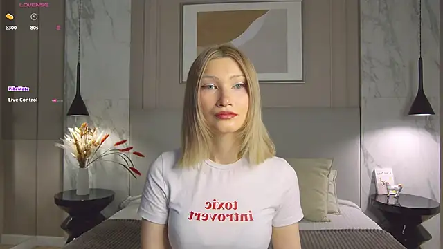 CarolReeves online show from May 27, 4:26 pm