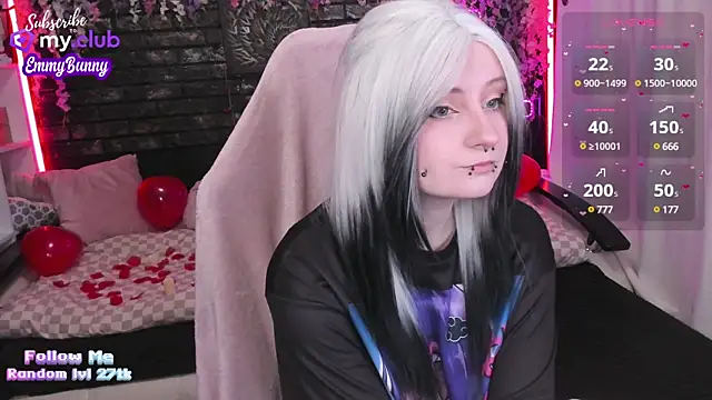 Snapshot of EmmyBunny chatting on February 8, 3:42 pm EmmyBunny online show from February 8, 3:42 pm