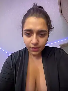 Snapshot of Alicia_Ruiz chatting on July 25, 12:03 pm Alicia Ruiz online show from July 25, 12:03 pm