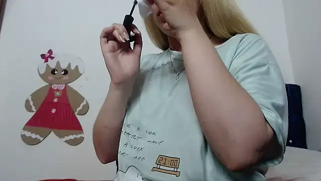 69liamilk69 online show from October 5, 8:34 am