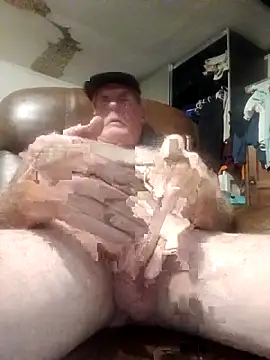 Snapshot of ColdVisitor chatting on November 9, 6:55 am ColdVisitor online show from November 9, 6:55 am