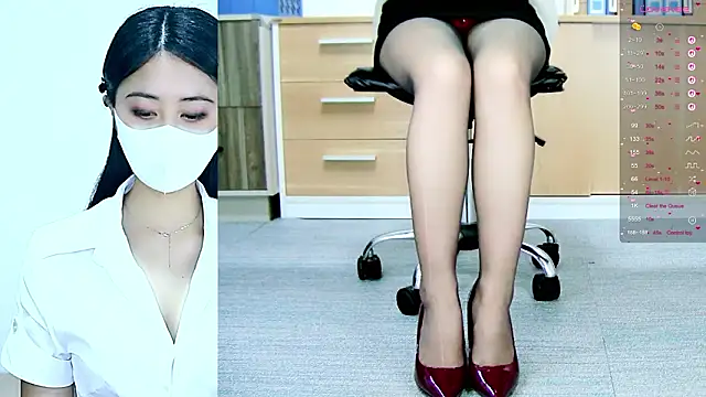 Snapshot of tt50256 chatting on March 28, 11:54 am tt50256 online show from March 28, 11:54 am