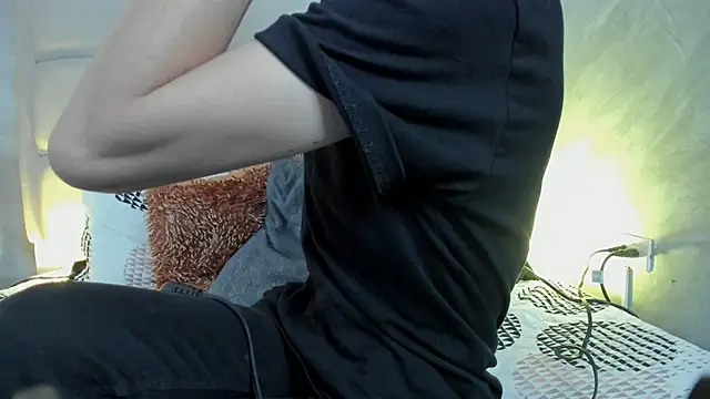 Snapshot of Hecatee_77 chatting on February 14, 8:05 pm Hecatee 77 online show from February 14, 8:05 pm