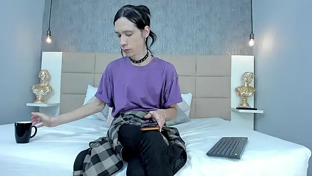 Snapshot of Hecatee_77 chatting on March 12, 7:53 pm Hecatee 77 online show from March 12, 7:53 pm