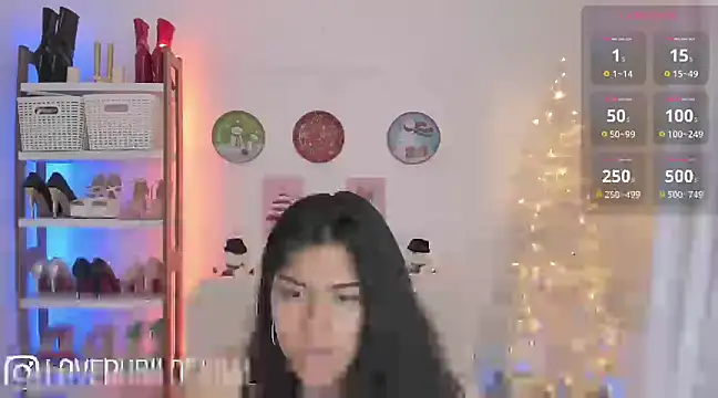 Snapshot of loverubii chatting on December 10, 4:34 am loverubii online show from December 10, 4:34 am
