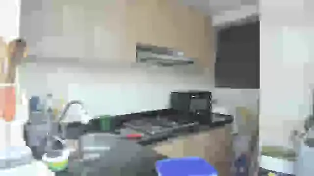 Snapshot of loverubii chatting on February 23, 2:29 am loverubii online show from February 23, 2:29 am