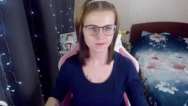 MissBrightShine online show from January 9, 1:02 pm