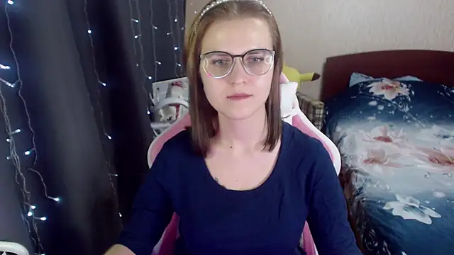 MissBrightShine online show from January 9, 4:06 pm