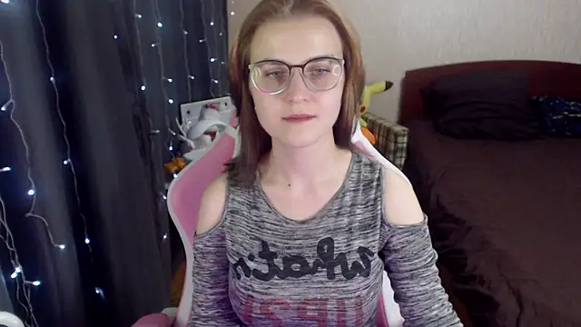 MissBrightShine online show from January 11, 1:01 pm