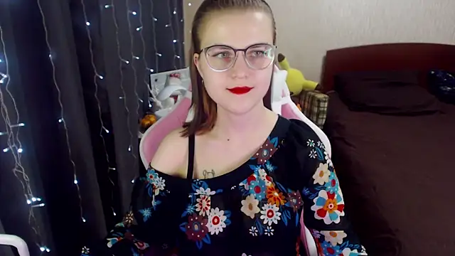 MissBrightShine online show from January 22, 3:51 pm