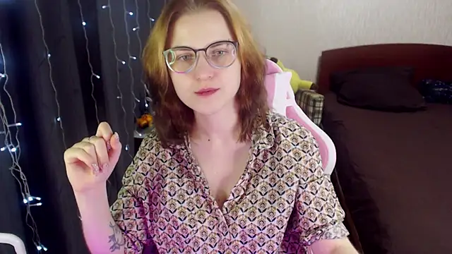 MissBrightShine online show from January 24, 9:28 am