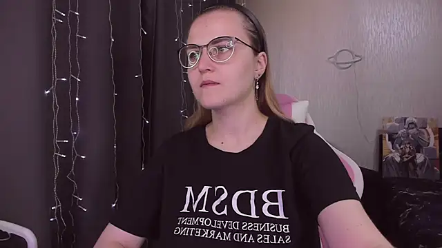 MissBrightShine online show from October 8, 10:02 am