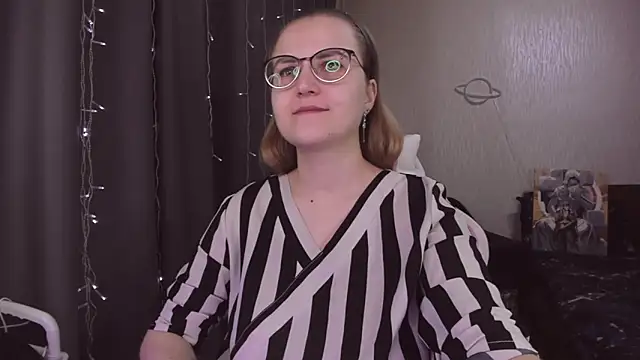 MissBrightShine online show from November 30, 11:58 am