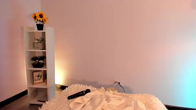  aish a  online show from February 6, 10:53 pm