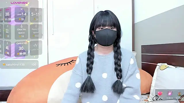 alonelove   online show from January 20, 5:26 am