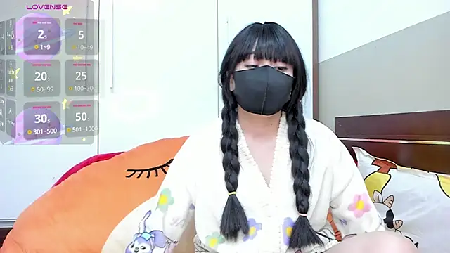 alonelove   online show from February 8, 2:26 am