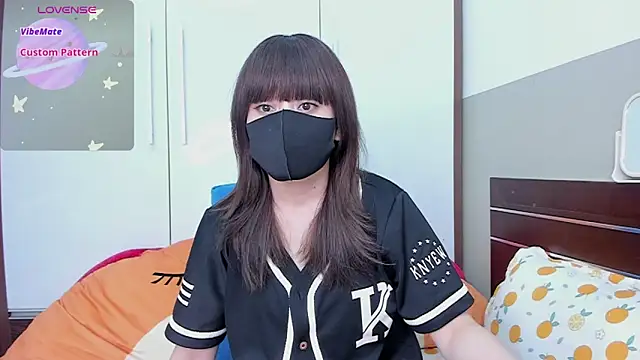 alonelove   online show from September 19, 2:24 am