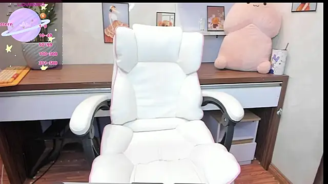 alonelove   online show from October 4, 3:26 am