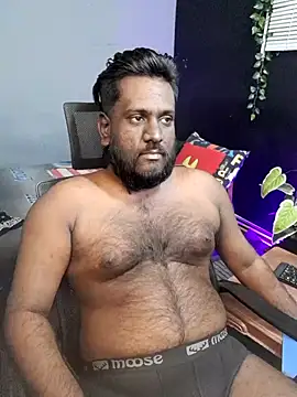 Rayansmith  online show from November 3, 11:15 pm