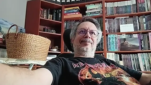 Mandra is a whore online show from October 25, 9:28 am