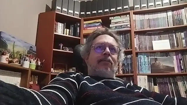 Mandra is a whore online show from November 5, 10:10 pm