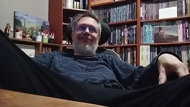 Mandra is a whore online show from December 18, 8:15 pm