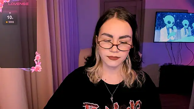  selectrra online show from December 11, 3:05 pm