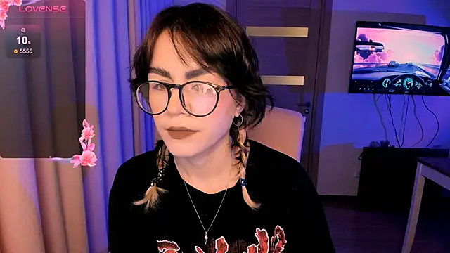  selectrra online show from December 19, 6:45 pm