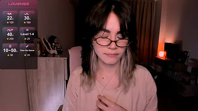  selectrra online show from February 26, 2:25 pm