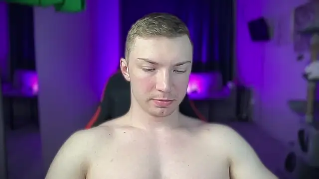 Snapshot of iron__chap chatting on February 23, 8:28 pm iron chap online show from February 23, 8:28 pm