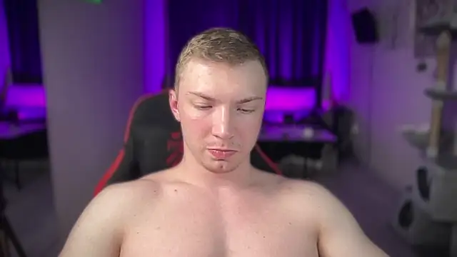 Snapshot of iron__chap chatting on February 25, 9:24 pm iron chap online show from February 25, 9:24 pm