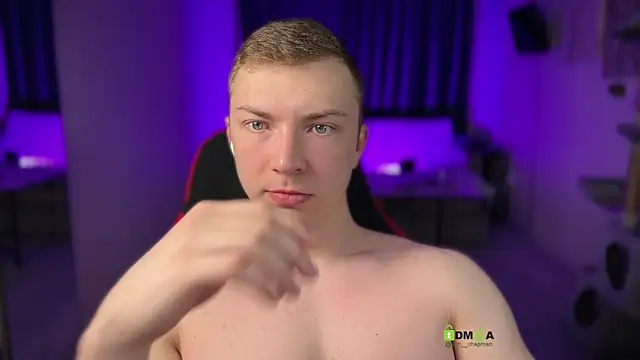 Snapshot of iron__chap chatting on March 4, 6:36 pm iron chap online show from March 4, 6:36 pm