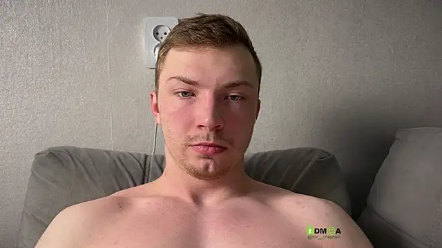 Snapshot of iron__chap chatting on March 13, 9:43 pm iron chap online show from March 13, 9:43 pm