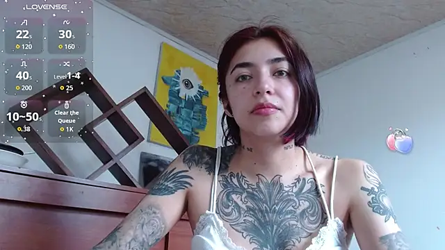 ZoeBakers  online show from September 30, 4:12 pm