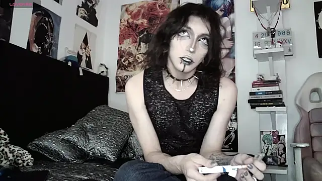 kiiler queen online show from April 30, 7:53 pm