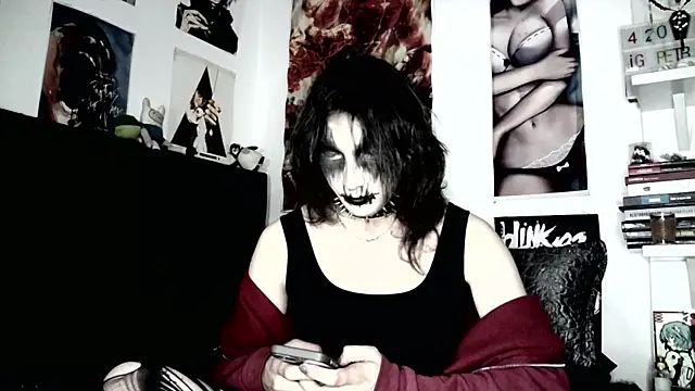 kiiler queen online show from June 8, 1:28 am