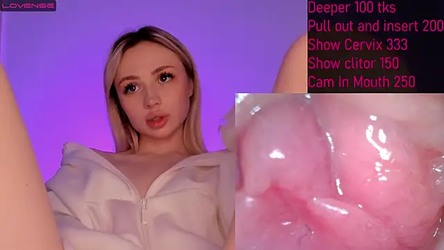 Snapshot of jannemary chatting on January 25, 2:04 am jannemary online show from January 25, 2:04 am