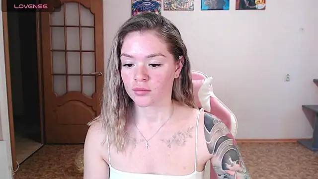 miaacatt online show from November 29, 9:56 am