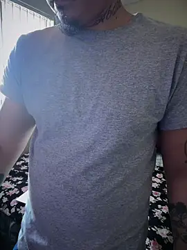 PeterGrandee online show from November 19, 8:31 pm