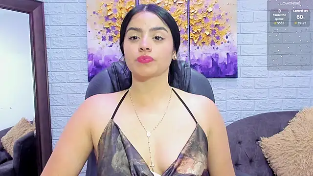 Paula Desousa online show from September 24, 7:39 pm