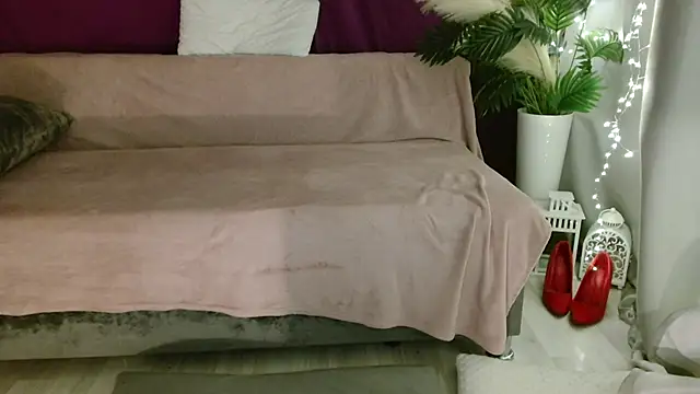 Imcarrieberry online show from October 3, 2:25 pm