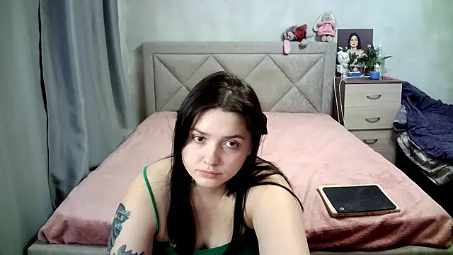 juliettkalen online show from February 11, 2:25 am