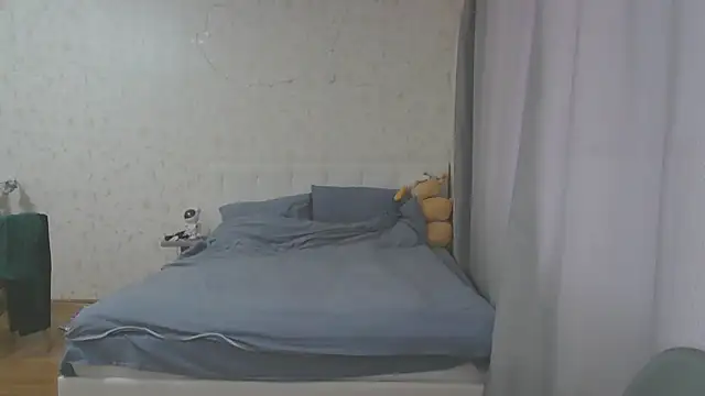 juliettkalen online show from September 25, 6:06 am