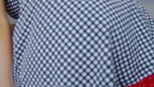 Snapshot of PlayfulXHottie chatting on January 3, 11:35 am PlayfulXHottie online show from January 3, 11:35 am