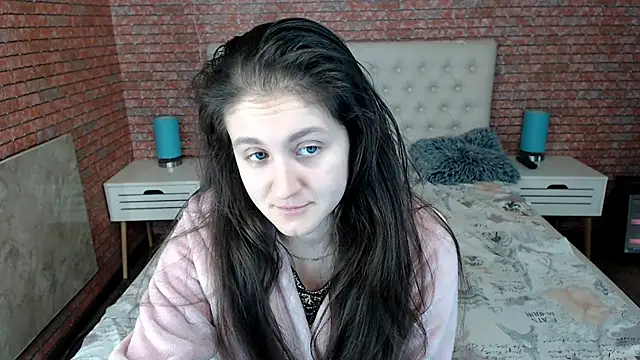 Snapshot of Holliy_Cooper chatting on January 24, 10:21 am Holliy Cooper online show from January 24, 10:21 am