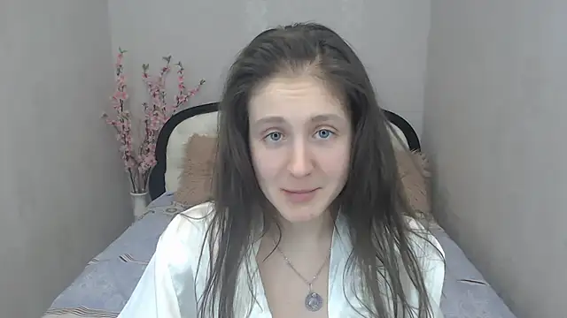 Snapshot of Holliy_Cooper chatting on February 19, 4:11 pm Holliy Cooper online show from February 19, 4:11 pm