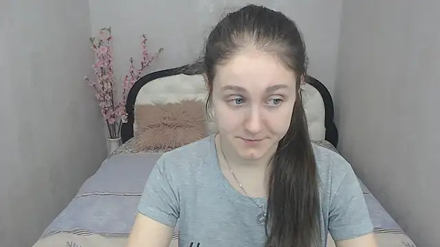 Snapshot of Holliy_Cooper chatting on March 6, 9:36 am Holliy Cooper online show from March 6, 9:36 am