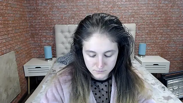 Snapshot of Holliy_Cooper chatting on October 2, 8:21 am Holliy Cooper online show from October 2, 8:21 am