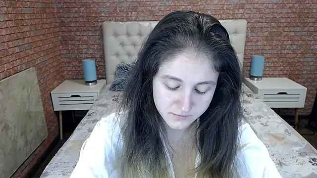 Snapshot of Holliy_Cooper chatting on October 7, 8:00 am Holliy Cooper online show from October 7, 8:00 am