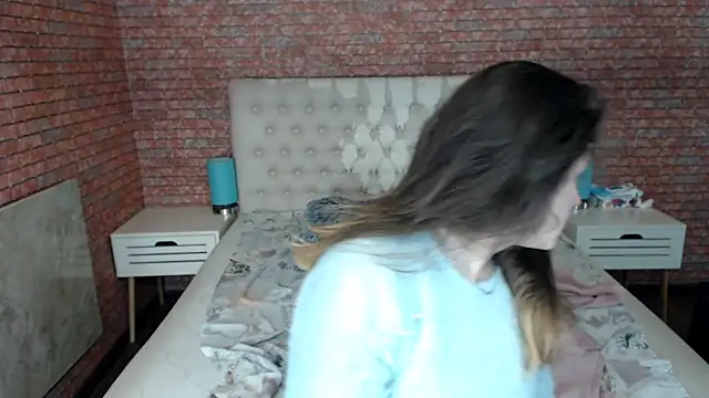 Snapshot of Holliy_Cooper chatting on October 16, 7:53 am Holliy Cooper online show from October 16, 7:53 am